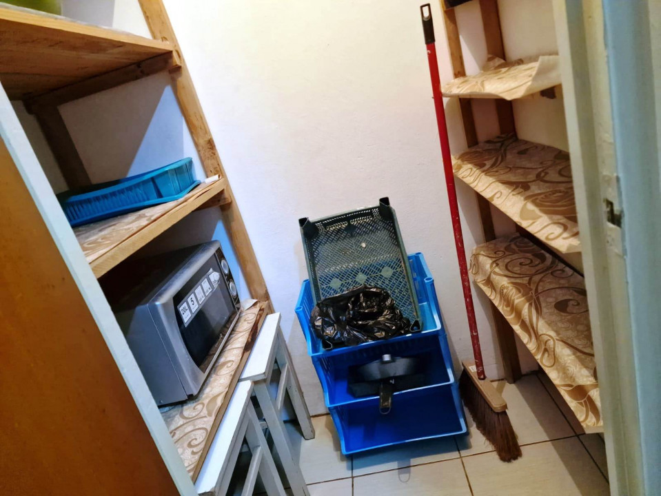 Apartament decomadat, et.4, zona M.Viteazul.