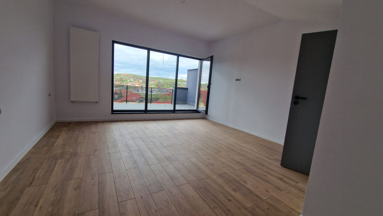 Apartament cu curte și gradină în  Șura Mare, ÎNTABULATĂ!!