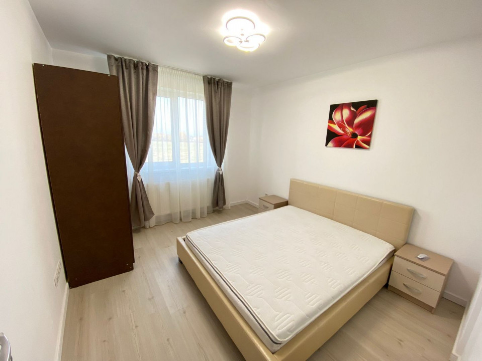 Apartament cu 3 camere de închiriat,  zona  de Vest!!